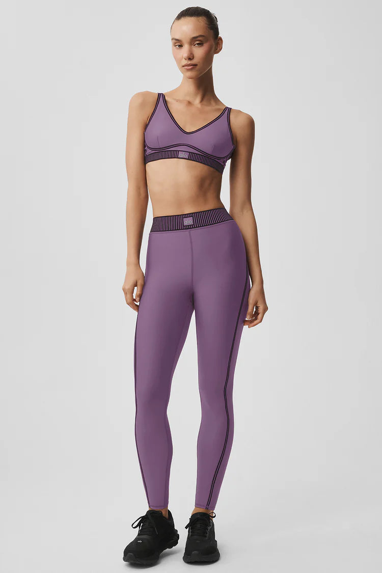 Brassière Airlift Line Up