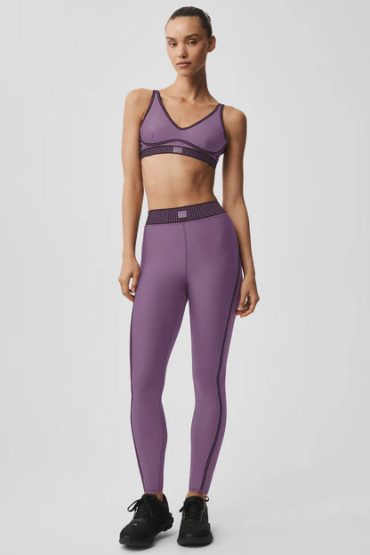 Brassière Airlift Line Up