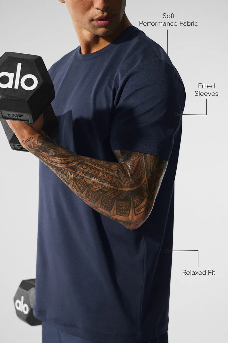 ALO Haut Manches Courtes À Col Ras-Du-Cou Conquer Reform