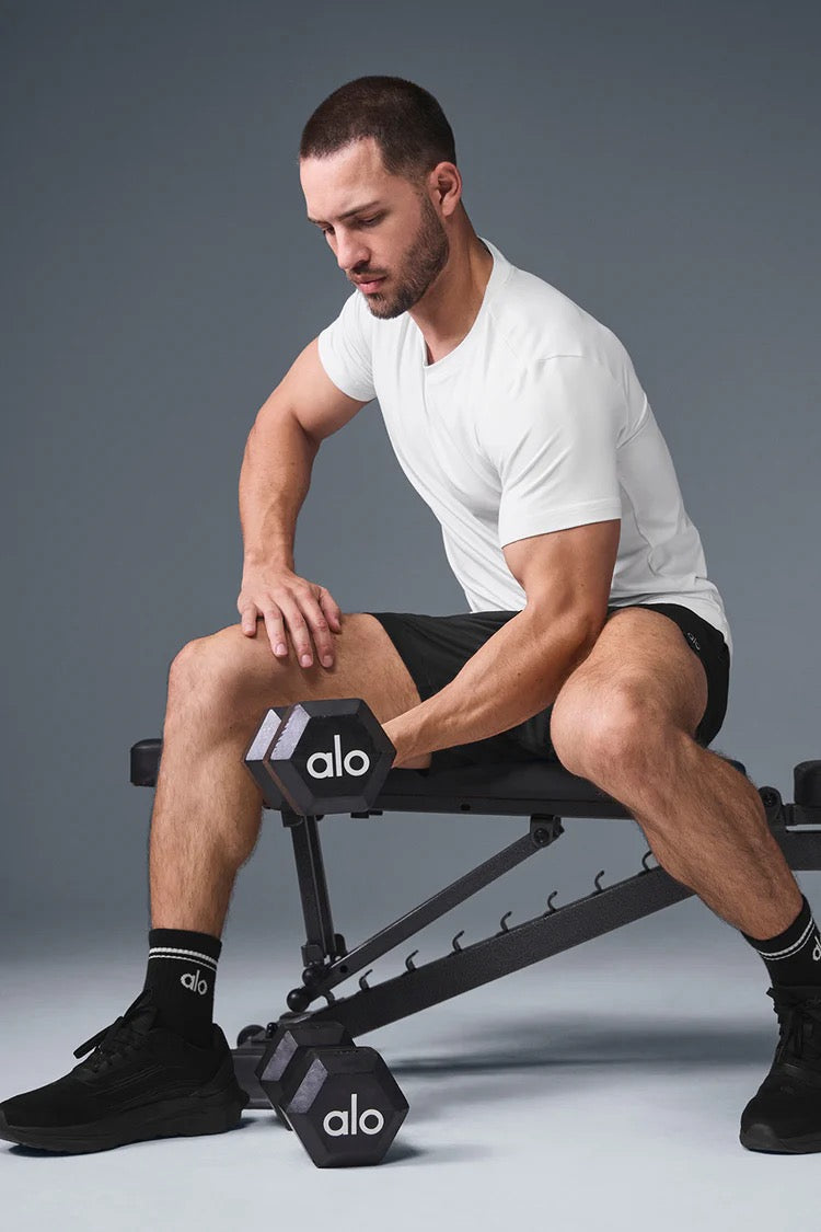 ALO Haut Manches Courtes À Col Ras-Du-Cou Conquer Reform